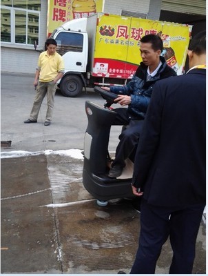 洗地機(jī)、掃地機(jī)與配套設(shè)備全解析 選購指南與廠家圖鑒